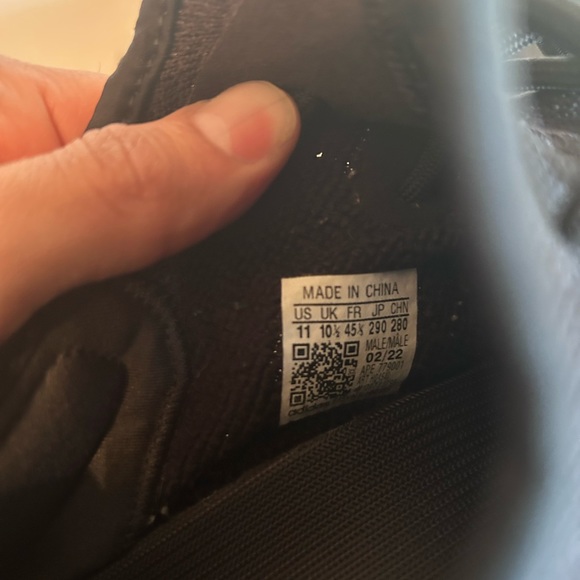 YEEZY 350 ONYX - Picture 6 of 7